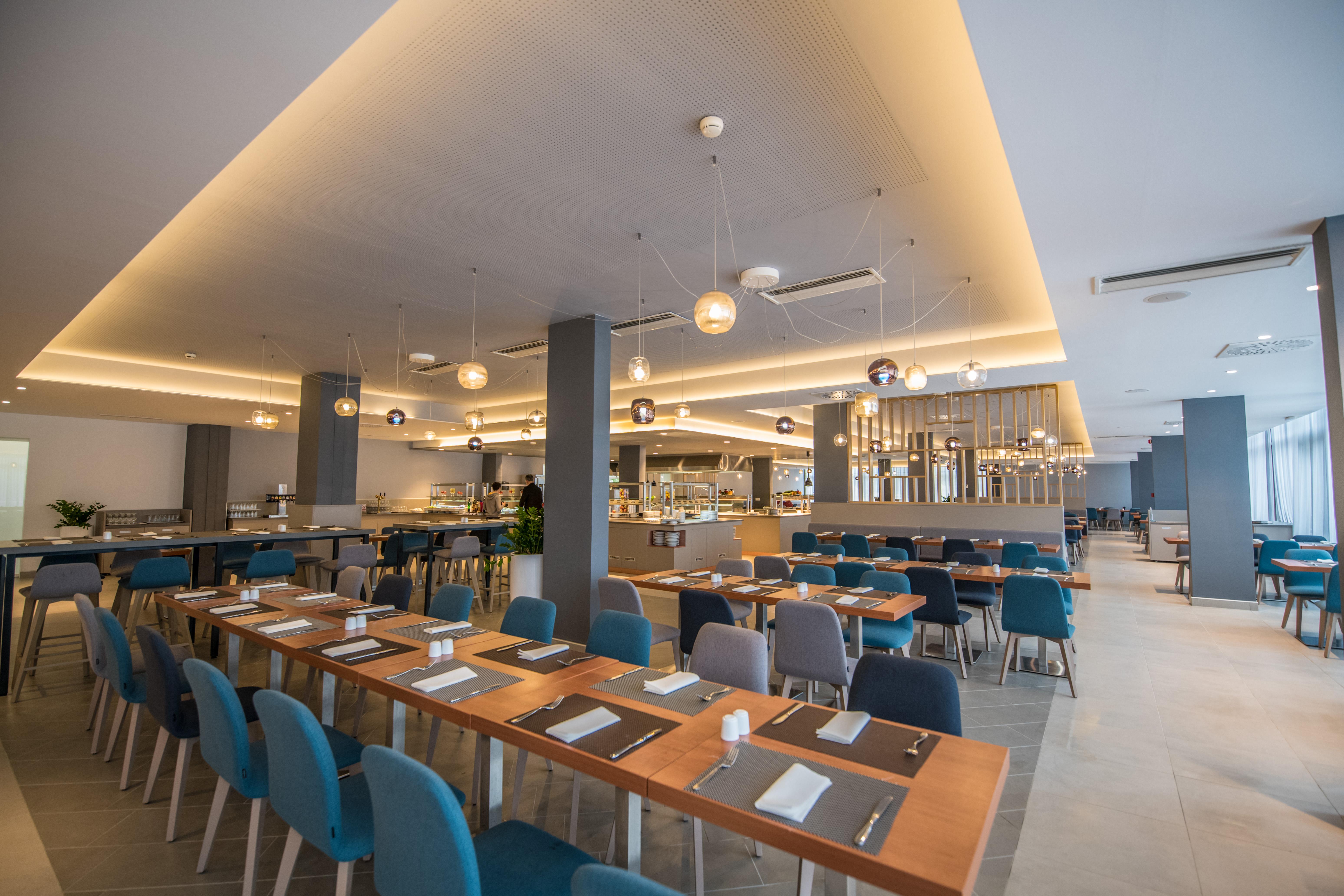 Arena Hotel Holiday Medulin Bagian luar foto