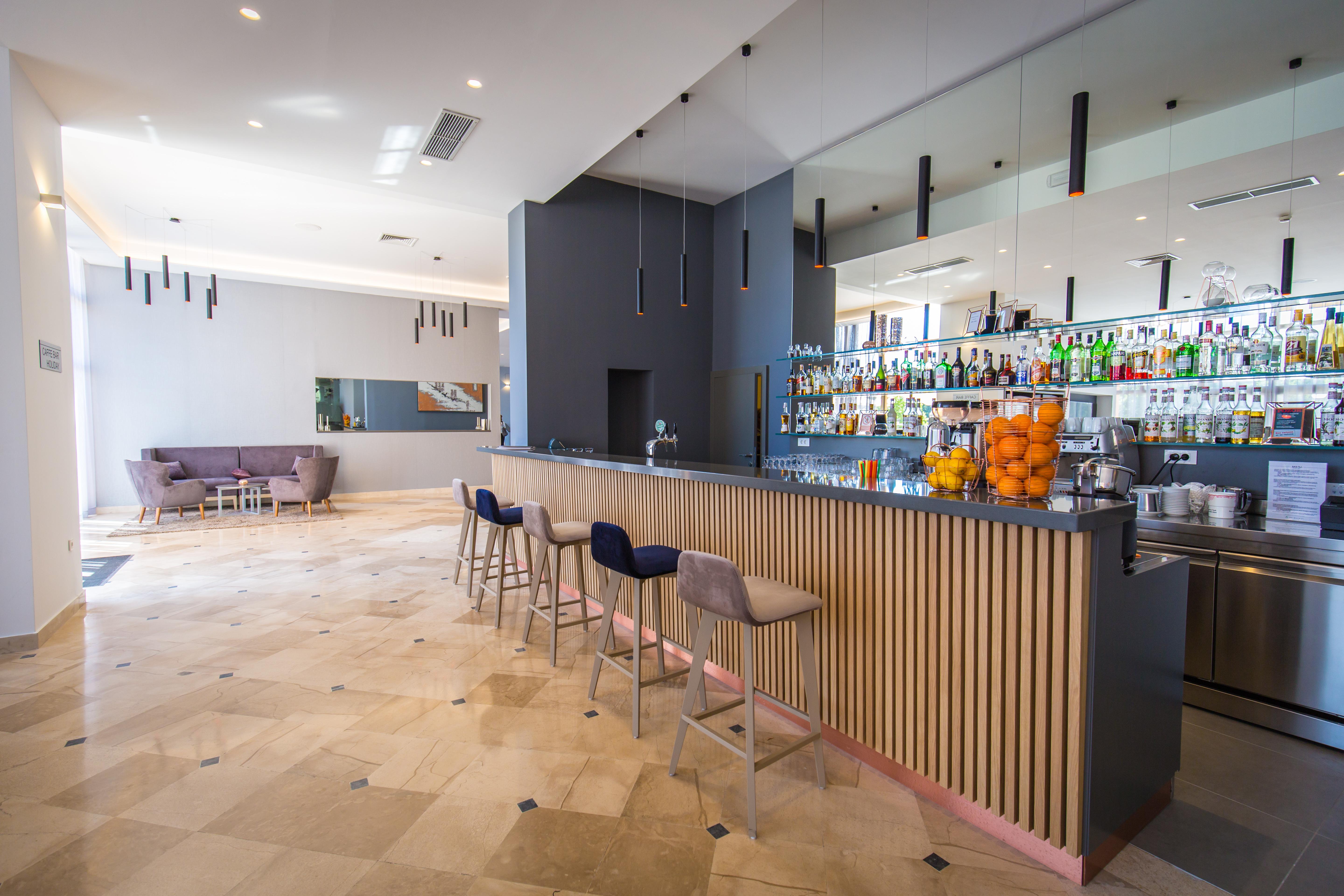 Arena Hotel Holiday Medulin Bagian luar foto