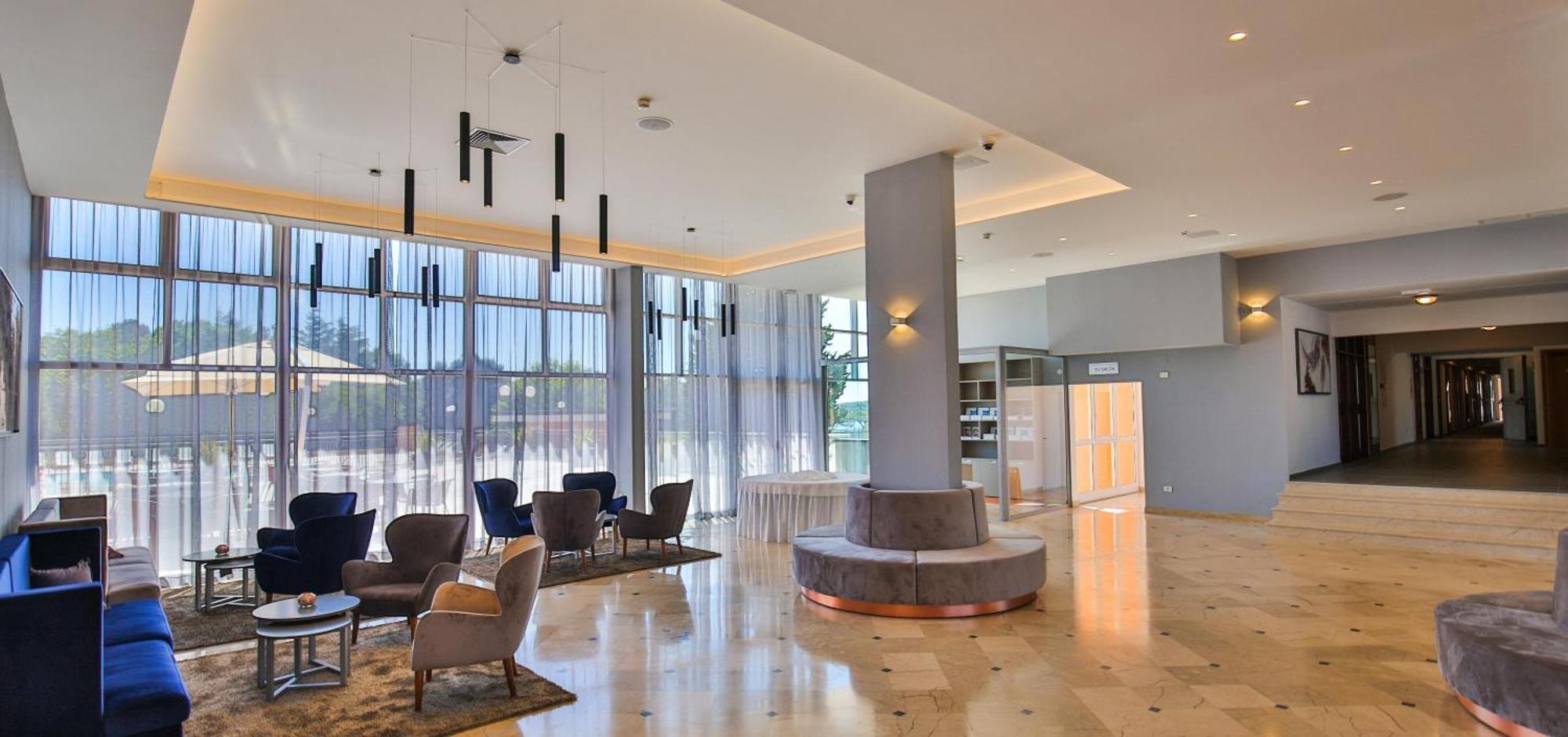 Arena Hotel Holiday Medulin Bagian luar foto
