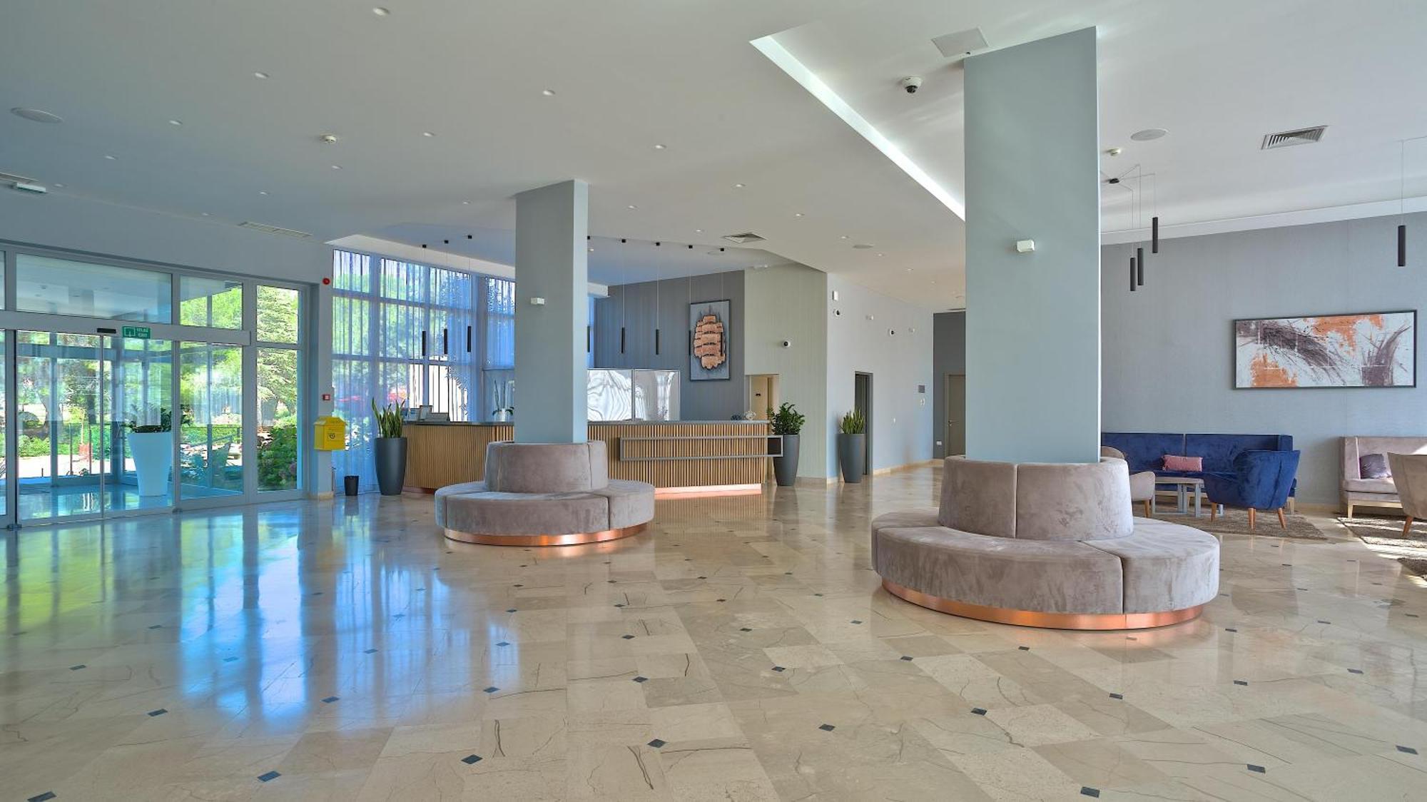Arena Hotel Holiday Medulin Bagian luar foto